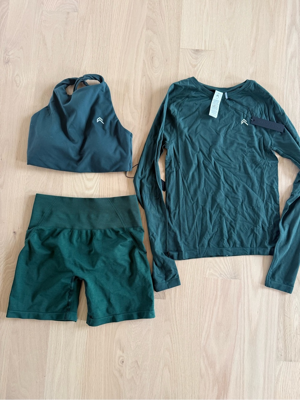 Oner Active - shorts, shirt and sports bra.